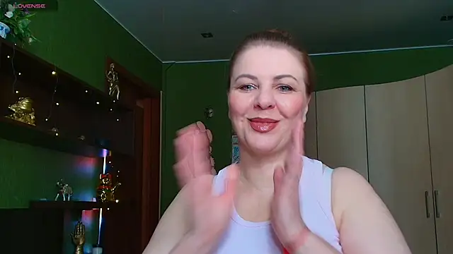 Snapshot of VeronikawGold chatting on 18, 7, 2026 VeronikawGold online show from 18, 7, 2026
