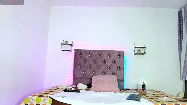 Rousemilf4u online show from 25, 4, 2026