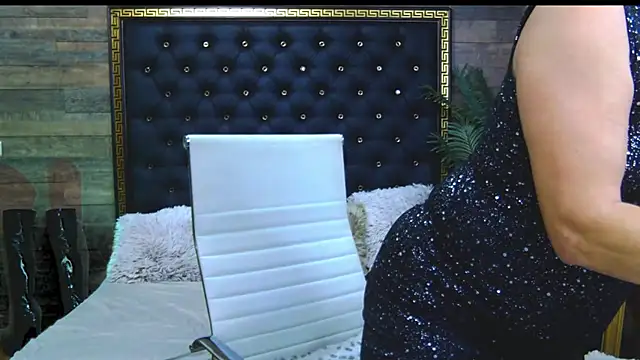 Snapshot of LadyTouch chatting on 20, 2, 2025 LadyTouch online show from 20, 2, 2025