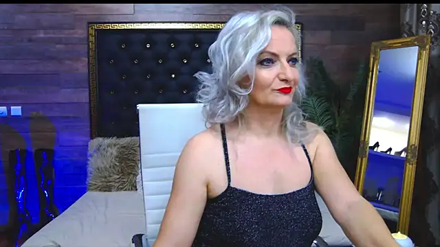 Snapshot of LadyTouch chatting on 11, 3, 2025 LadyTouch online show from 11, 3, 2025