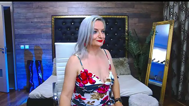 Snapshot of LadyTouch chatting on 22, 3, 2025 LadyTouch online show from 22, 3, 2025