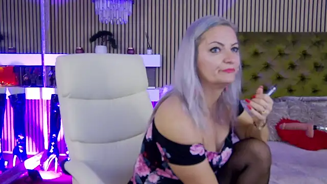 Snapshot of LadyTouch chatting on 7, 10, 2025 LadyTouch online show from 7, 10, 2025