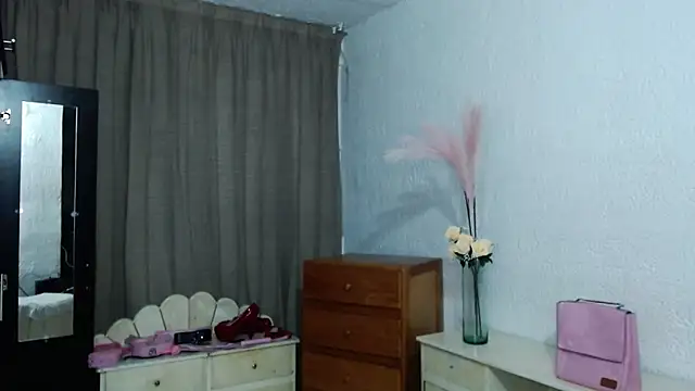 EngelCristaly online show from 11, 9, 2025