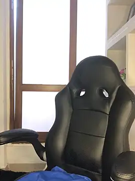 zoe mount online show from 17, 3, 2025