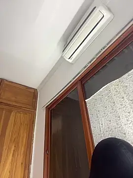 zoe mount online show from 22, 3, 2025