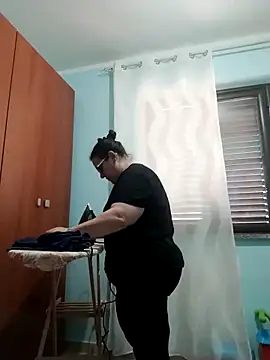 Dolcecurvy online show from 19, 6, 2026