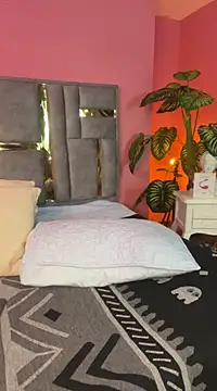 Tyla Ks online show from 14, 3, 2025