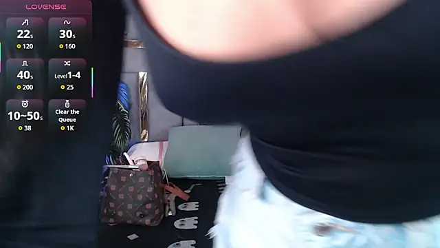 Tyla Ks online show from 23, 10, 2025