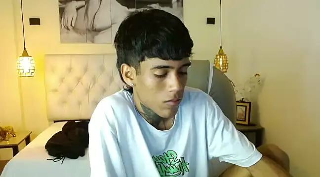 Snapshot of RyanKing19 chatting on 3, 3, 2025 RyanKing19 online show from 3, 3, 2025