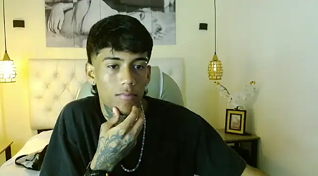 Snapshot of RyanKing19 chatting on 4, 3, 2025 RyanKing19 online show from 4, 3, 2025