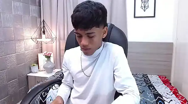 Snapshot of RyanKing19 chatting on 6, 3, 2025 RyanKing19 online show from 6, 3, 2025