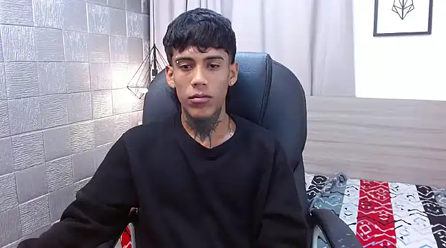 Snapshot of RyanKing19 chatting on 9, 3, 2025 RyanKing19 online show from 9, 3, 2025