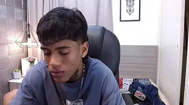 Snapshot of RyanKing19 chatting on 11, 3, 2025 RyanKing19 online show from 11, 3, 2025