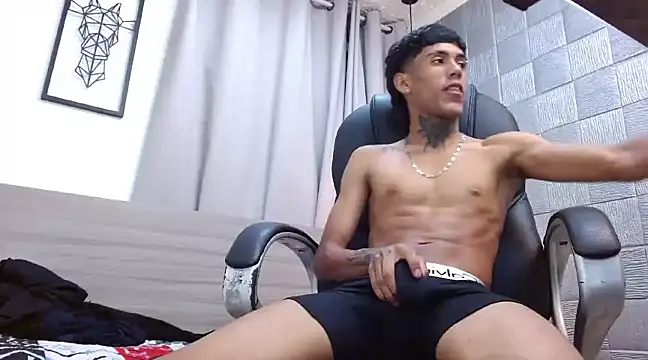 Snapshot of RyanKing19 chatting on 22, 3, 2025 RyanKing19 online show from 22, 3, 2025