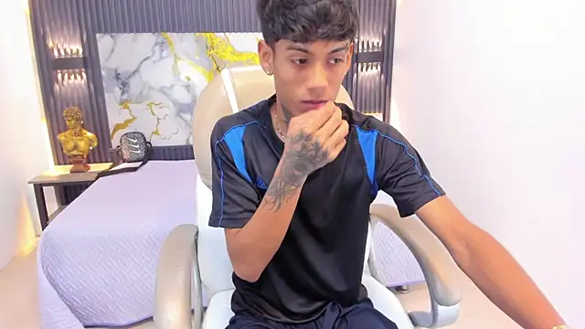 Snapshot of RyanKing19 chatting on 20, 9, 2025 RyanKing19 online show from 20, 9, 2025