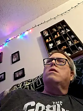 Snapshot of Smallone327 chatting on 19, 2, 2025 Smallone327 online show from 19, 2, 2025