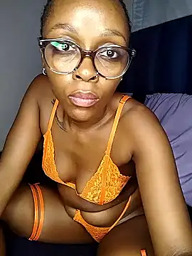 xxTatiannaxx online show from 5, 5, 2026