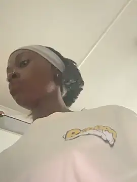 xxTatiannaxx online show from 25, 6, 2026