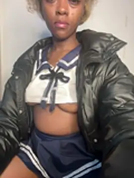 xxTatiannaxx online show from 7, 7, 2026