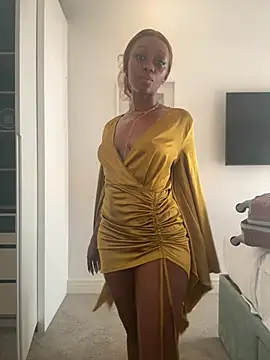 xxTatiannaxx online show from 25, 7, 2026