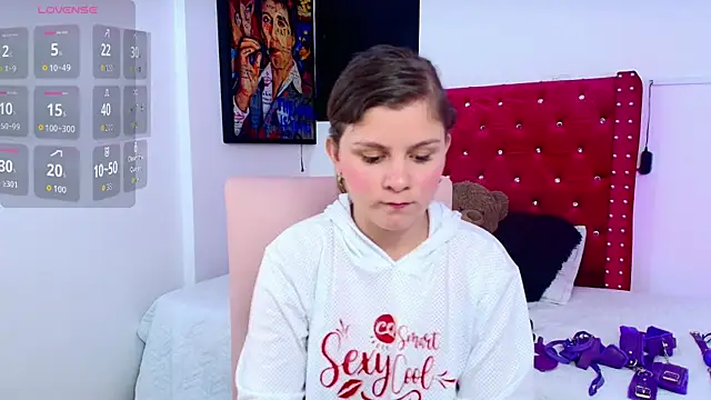 ValeAmayaa online show from 6, 10, 2025