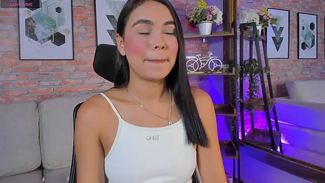 Snapshot of Lucia_Brown_ chatting on 25, 10, 2025 Lucia Brown  online show from 25, 10, 2025