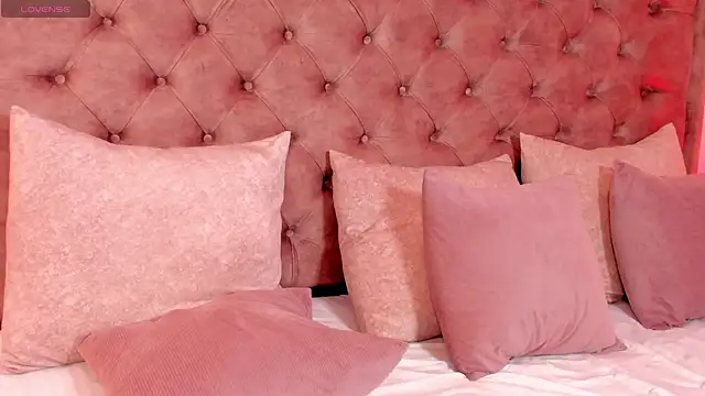 regina noctixx online show from 9, 11, 2025