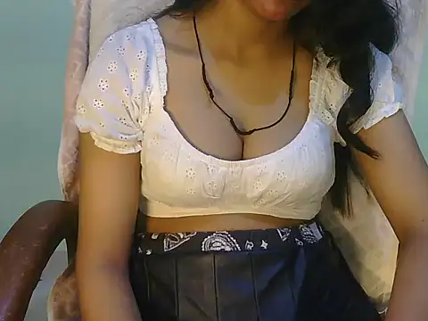 Cute Pihu01 online show from 6, 8, 2026