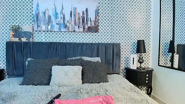 Cassie bloom online show from 8, 3, 2025