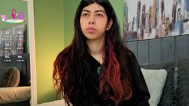 Cassie bloom online show from 3, 5, 2026