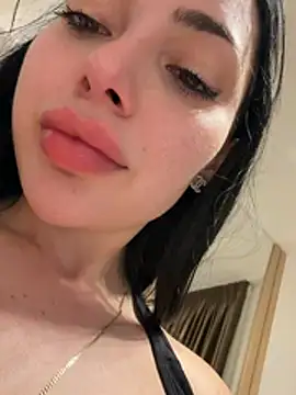 Mia Splash online show from 7, 5, 2026