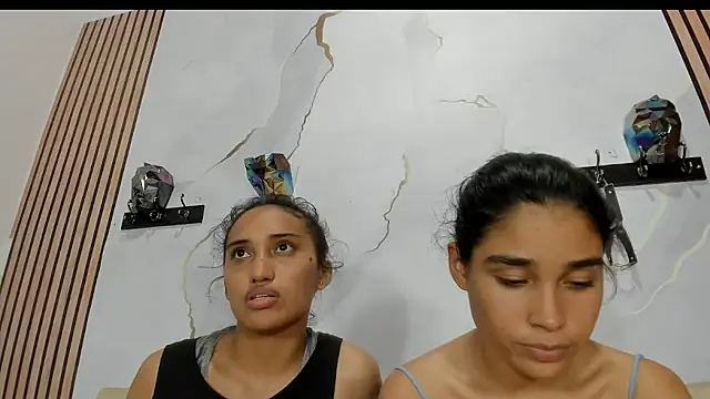 ElizaAndQuisha online show from 22, 2, 2025
