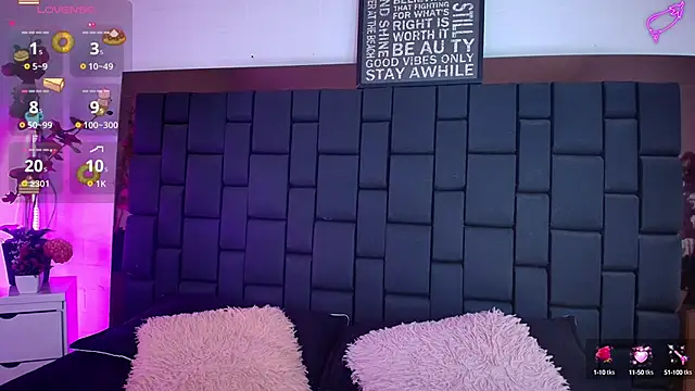 Lexi Howard  online show from 11, 9, 2025