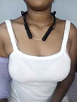 Snapshot of Ashugril_hot chatting on 1, 11, 2025 Ashugril hot online show from 1, 11, 2025