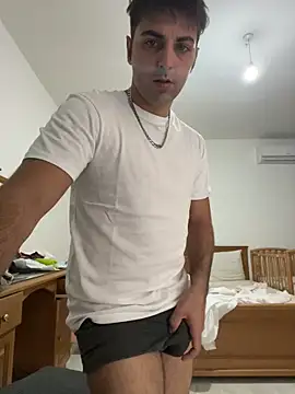 Snapshot of mikekmi21 chatting on 10, 10, 2025 mikekmi21 online show from 10, 10, 2025