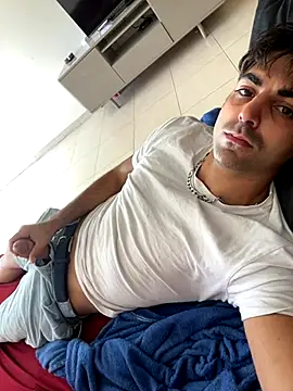 Snapshot of mikekmi21 chatting on 9, 11, 2025 mikekmi21 online show from 9, 11, 2025