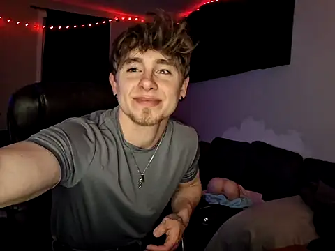 Snapshot of JCstrings chatting on 16, 3, 2025 JCstrings online show from 16, 3, 2025