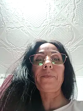 Snapshot of Ramona870 chatting on 11, 9, 2025 Ramona870 online show from 11, 9, 2025