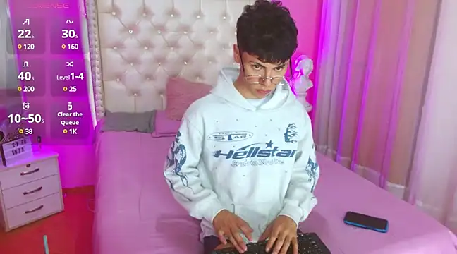 Snapshot of callum_77 chatting on 13, 3, 2025 callum 77 online show from 13, 3, 2025