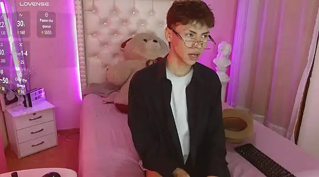 Snapshot of callum_77 chatting on 20, 3, 2025 callum 77 online show from 20, 3, 2025