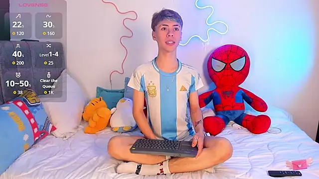 Snapshot of callum_77 chatting on 24, 9, 2025 callum 77 online show from 24, 9, 2025