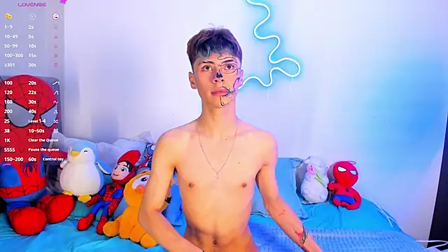 Snapshot of callum_77 chatting on 24, 10, 2025 callum 77 online show from 24, 10, 2025