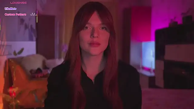 CherryRed Girl online show from 3, 3, 2026