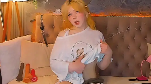 EmilyAngells online show from 29, 4, 2026