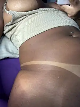 Snapshot of yasmimbrasileirinha chatting on 23, 2, 2025 yasmimbrasileirinha online show from 23, 2, 2025