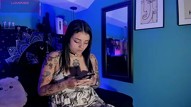 ChloeAllennn online show from 6, 5, 2026