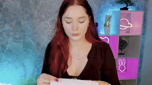 hazel sullivan online show from 3, 8, 2026