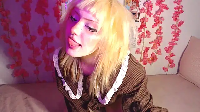 Snapshot of KimiSakura chatting on 14, 11, 2025 KimiSakura online show from 14, 11, 2025