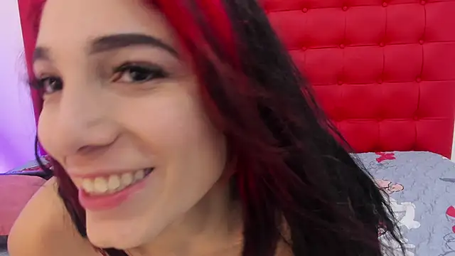 Maite Smith  online show from 26, 2, 2025