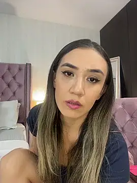 natashaleightt online show from 26, 10, 2025